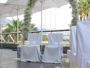 Décoration de tables pour un mariage sur la Côte d'Azur