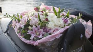 Splendide bouquet composé de fleurs variées