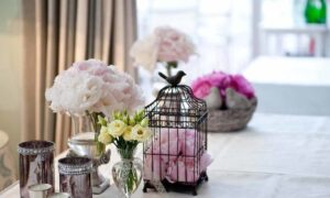 Décoration florale douce et pastel