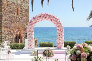 Floral arch for a wedding