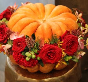 Fleurs et citrouilles pour Halloween à Monaco