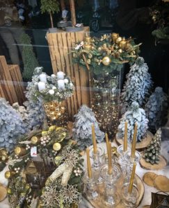 Décoration de Noël dans nos vitrines