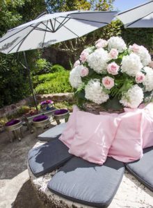 Décoration du jardin des mariés