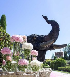 Fleurs et bouquet pour décorer un mariage