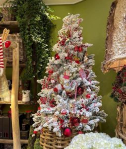 Un sapin Narmino Fleurs