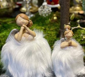 De jolies petites poupées décoratives