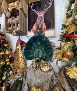 Une myriade de petits objets décoratifs à découvrir à notre chalet de Noël