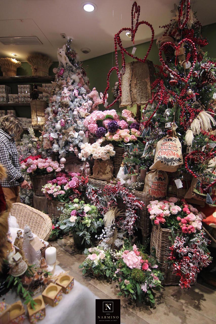 La boutique du fleuriste Narmino, à la saison de Noël