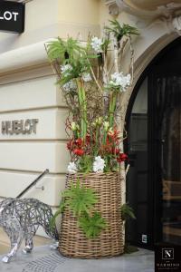 Exemple d'abonnement floral chez Hublot dans le Carré d'Or à Monaco