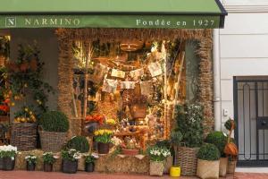 Vitrine fleuriste Narmino à Monaco