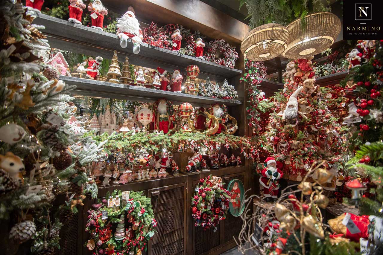 La boutique du fleuriste Narmino décorée pour Noël