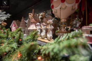 La boutique du fleuriste Narmino décorée pour Noël