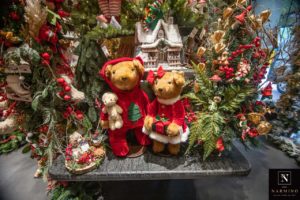 La boutique du fleuriste Narmino décorée pour Noël