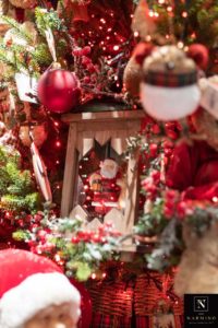 Boules de Noël et Père Noël