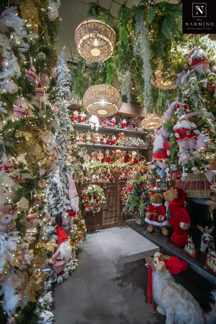 Sapins de Noël et objets décoratifs pour les fêtes à Monaco