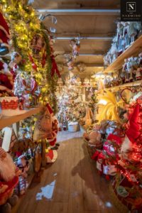 L'intérieur du Chalet du fleuriste Narmino