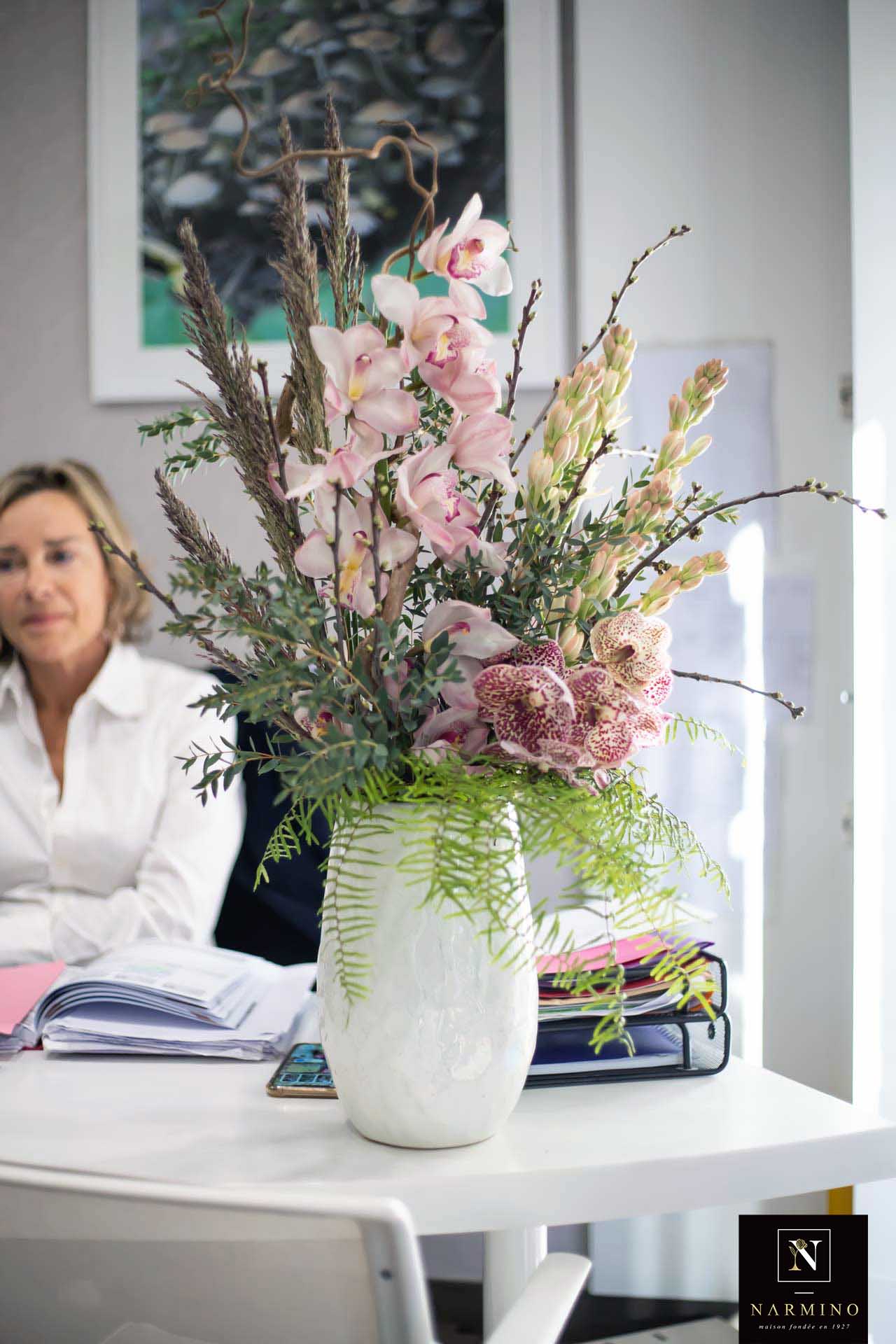 Un abonnement floral livré chez Coldwell Banker Etic Realty, agence immobilière à Monaco
