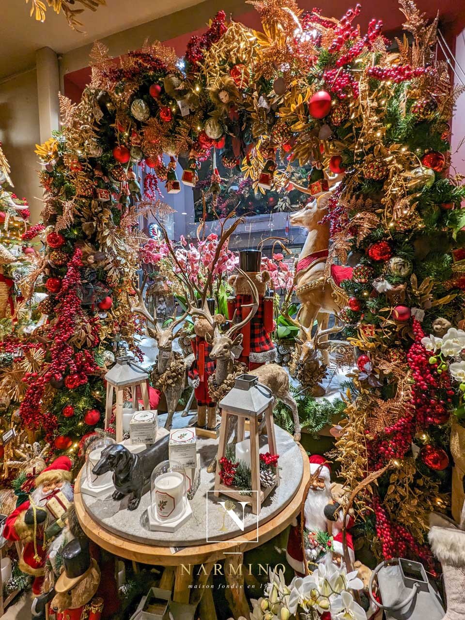 Vue de la boutique Narmino, fleuriste et décorateur à Monaco Monte-Carlo