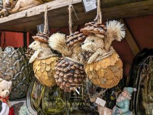 Narmino, fleuriste et décorateur, vous propose une large gamme de décorations pour les fêtes de Noël