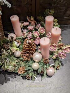 Promotion sur certains sapins et couronnes de Noël