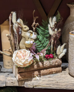 Pâques chez Narmino, fleurs, lapins et oeufs pour décorer vos tables et vos intérieurs.