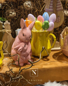 Pâques chez Narmino, fleurs, lapins et oeufs pour décorer vos tables et vos intérieurs.