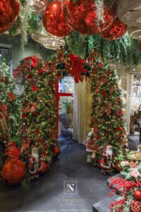 Une arche fleurie pour une thématique de Noël