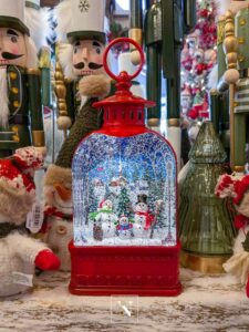 Objets décoratifs de Noël à notre Chalet avenue de Monte-Carlo